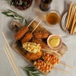 5 1/2" X 1/4" Semi Pointed Candy Apple Sticks Box (Item CDS55SP) - Image 3